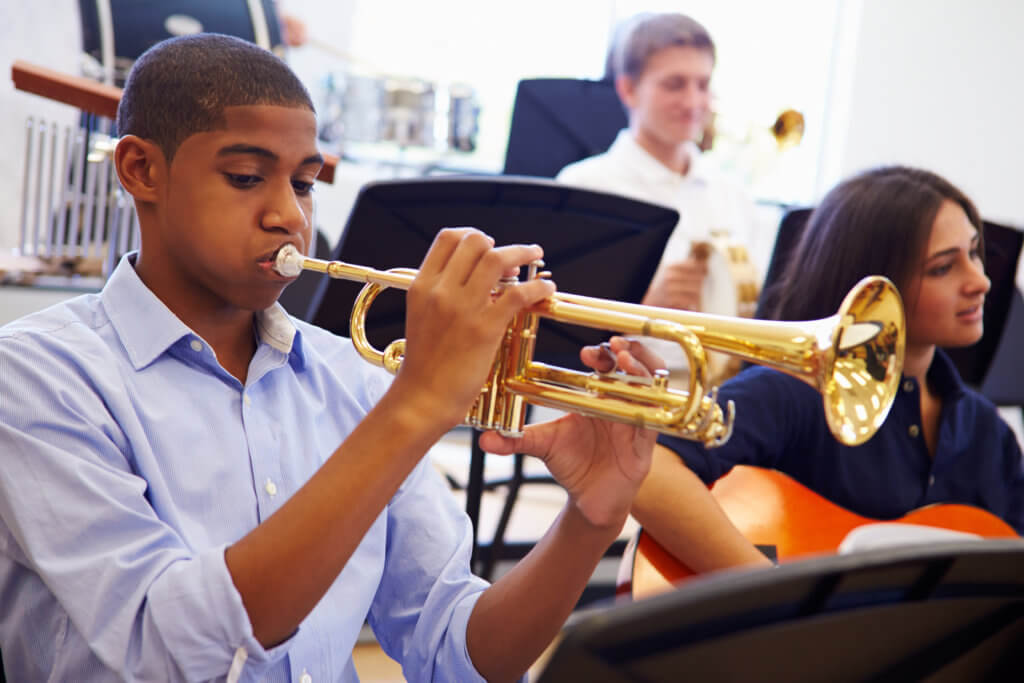 Miguel Ángel obesidad experiencia Study: Students who play instruments, take music classes have better grades  than peers - Study Finds