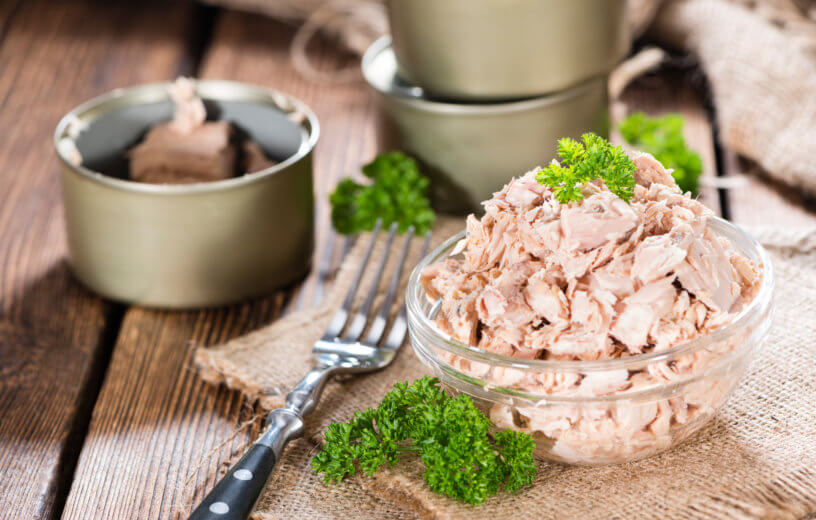 Canned tuna in a bowl