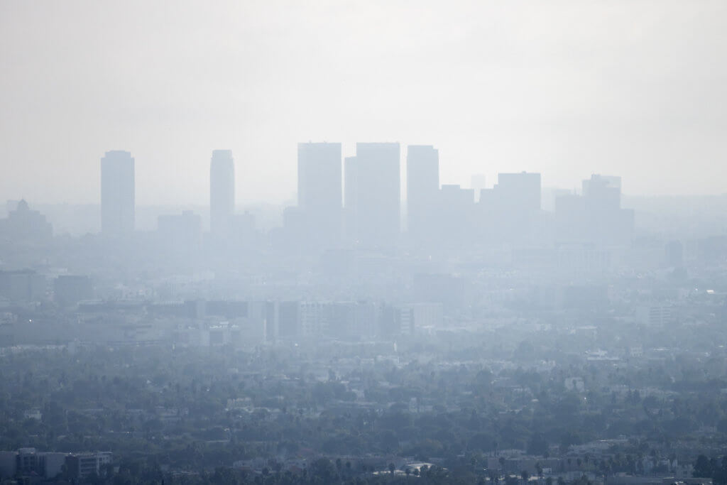 Smog, air pollution in Los Angeles
