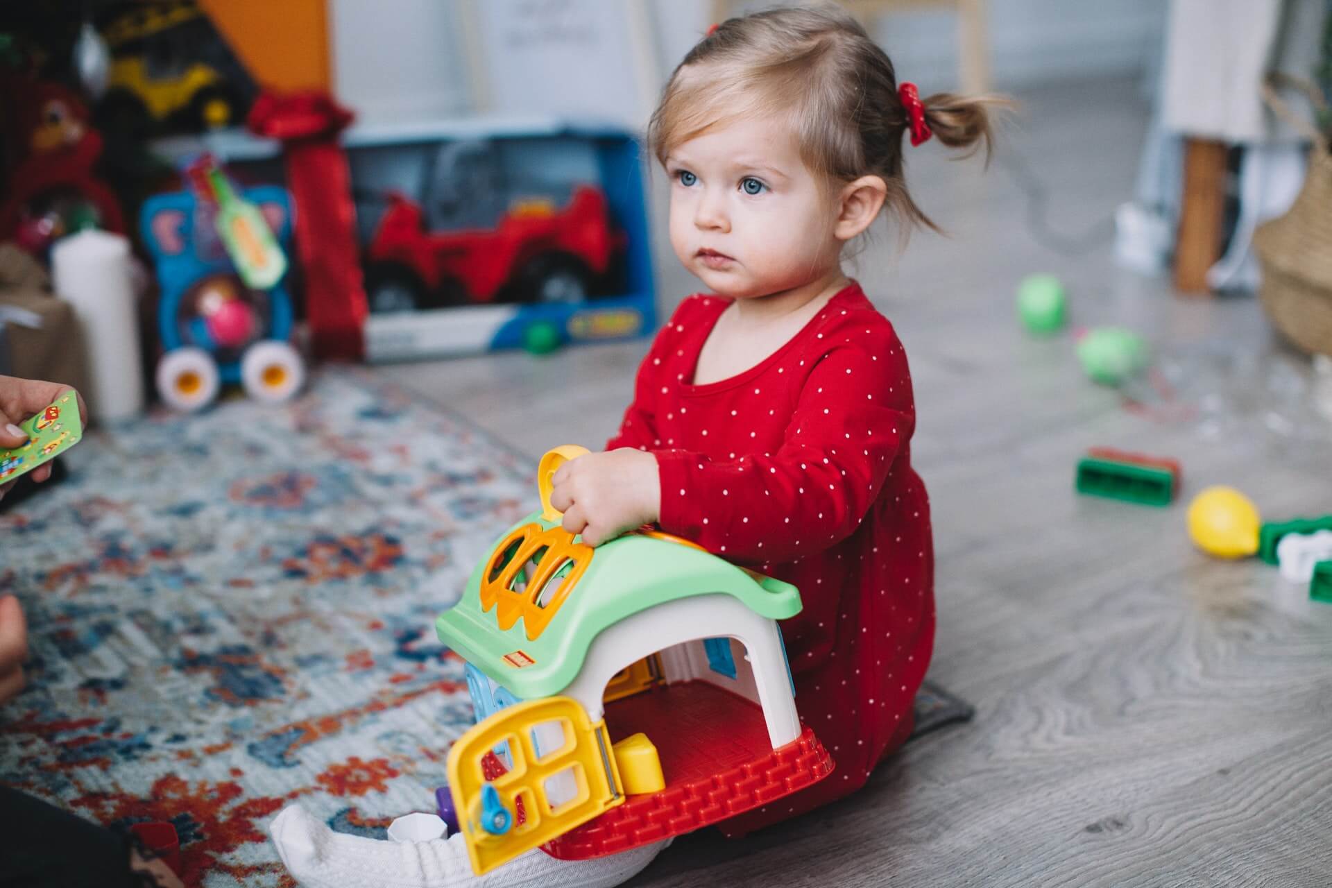 Plastic Toys for Kids: 3 Toxins to Avoid & Safe Alternatives