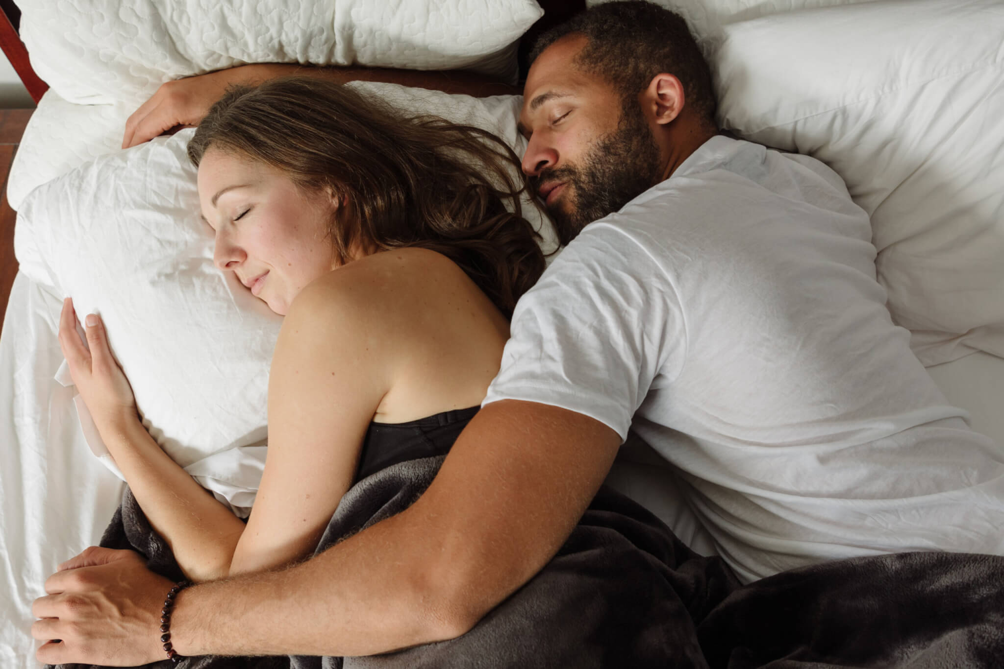 Adults sleep better together than they do alone, study concludes - Study  Finds