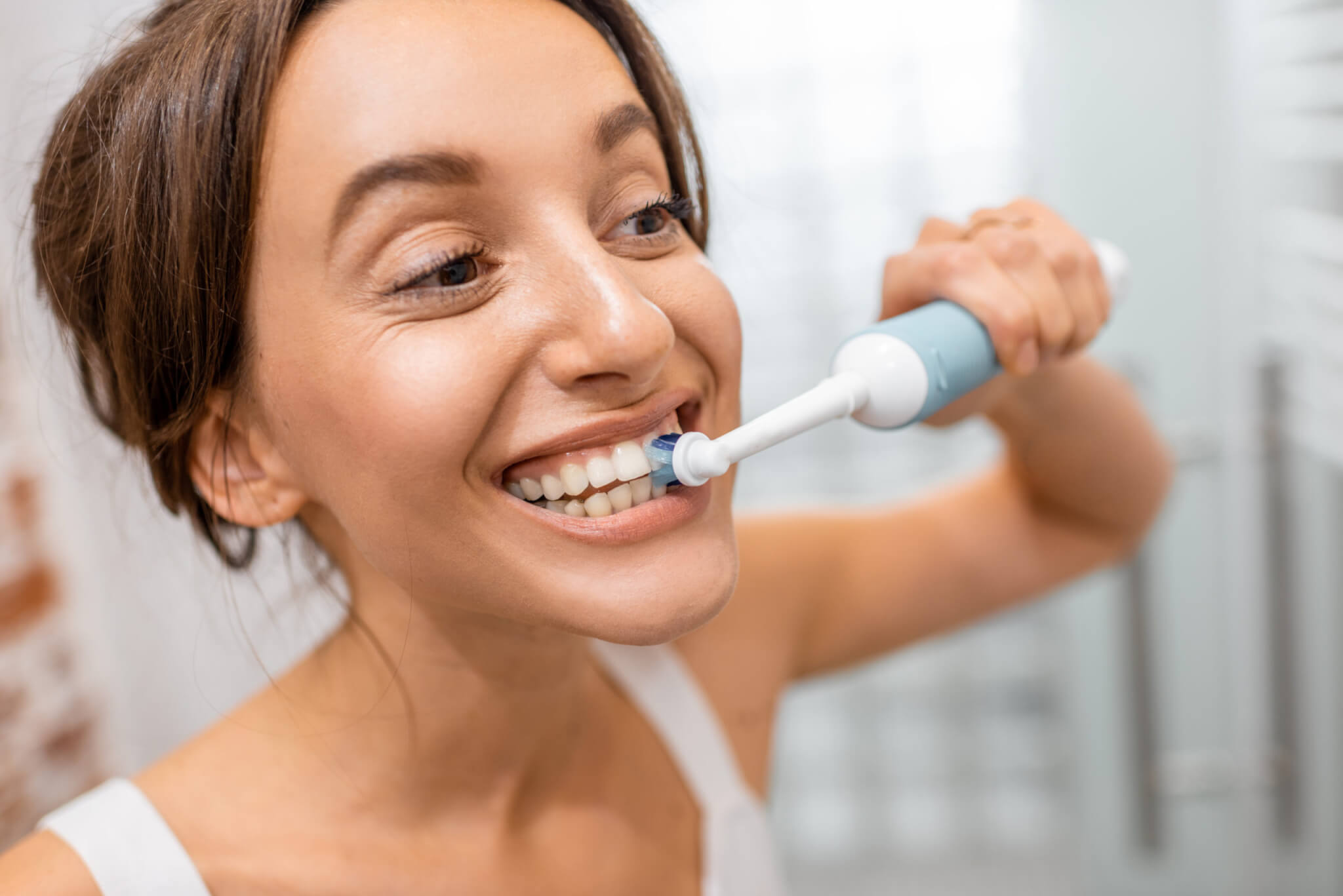 Cepillo de Dientes Eléctrico o Manual, ¿Cuál es el Mejor? - Denta Care