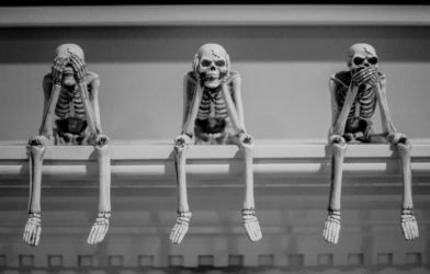 Halloween skeletons thinking