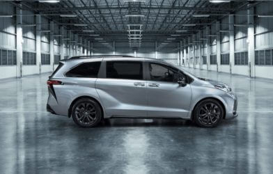 2023 Toyota Sienna makes the list of best minivans.