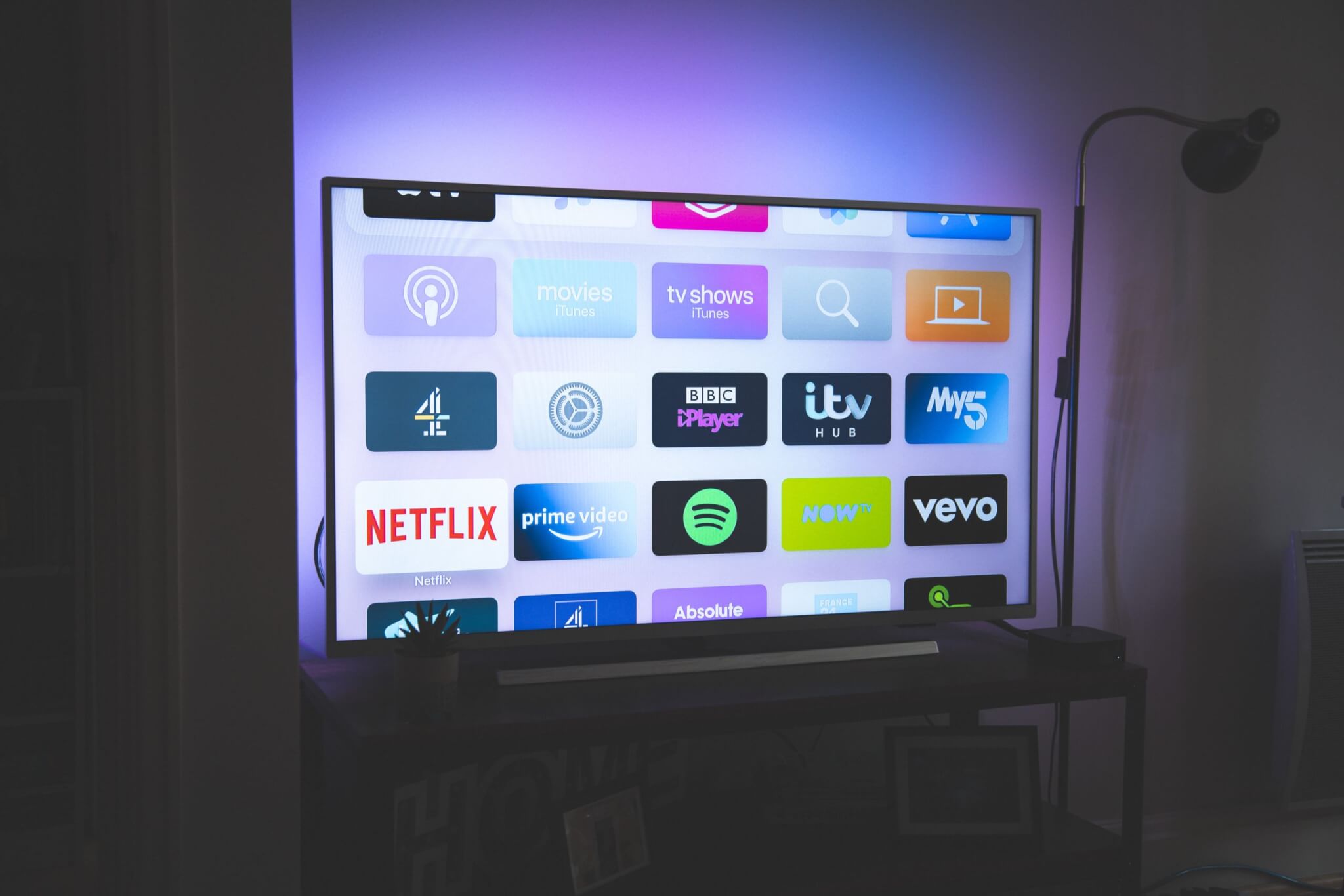 Best Smart TVs for 2023 Top 4 Televisions By Expert