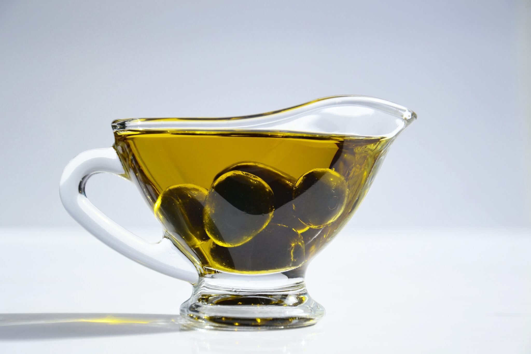 Best Olive Oils For 2023: Top 5 Brands Recommended By Experts
