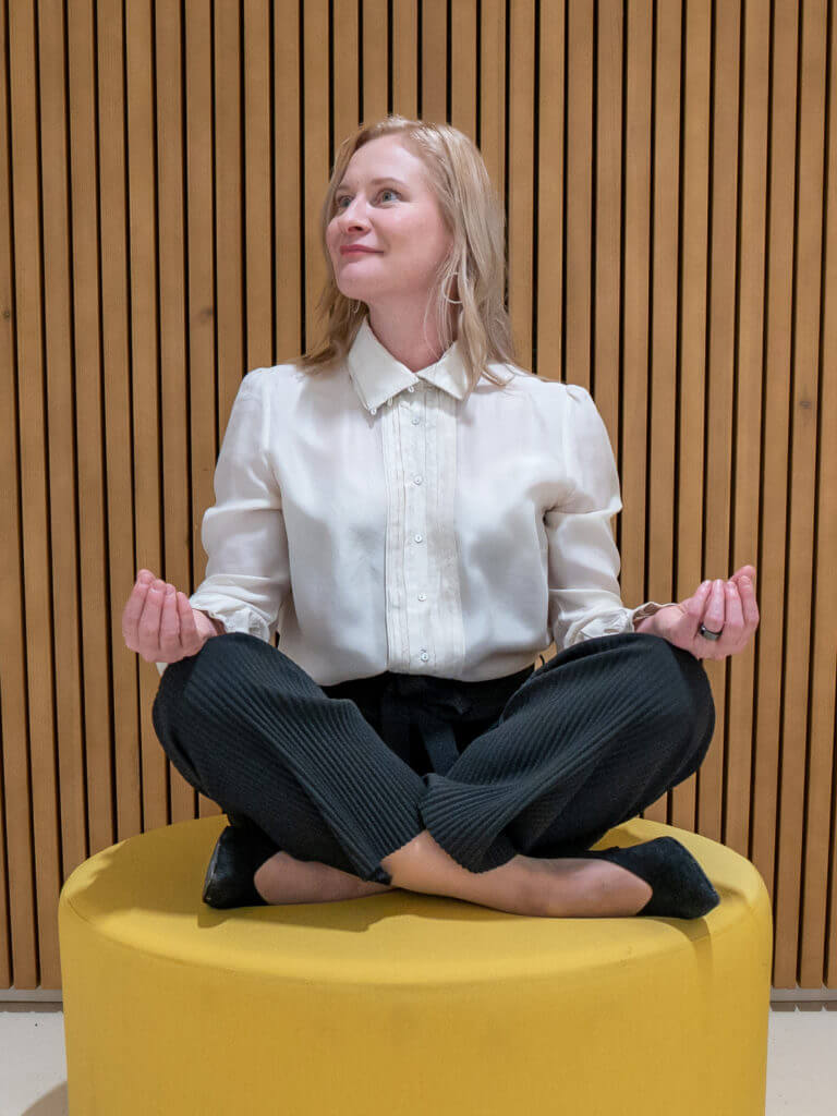 Laura Urrila practicing mindfulness meditation.