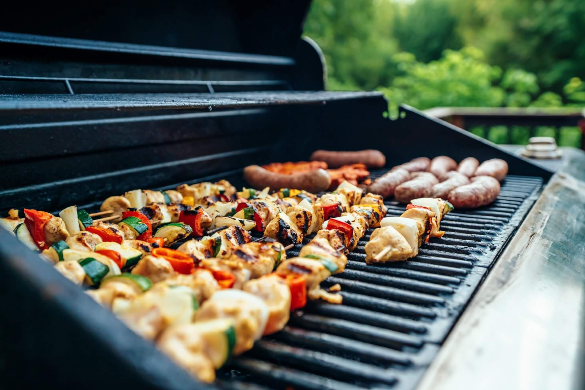 Best Gas Grills: Top 5 Barbecues Most Recommended by Experts - Study Finds