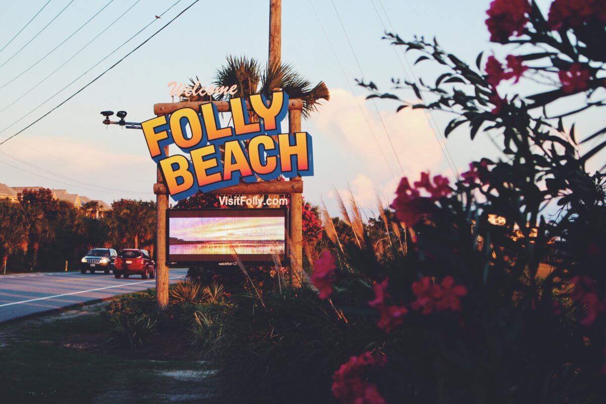 Welcome to Folly Beach sign