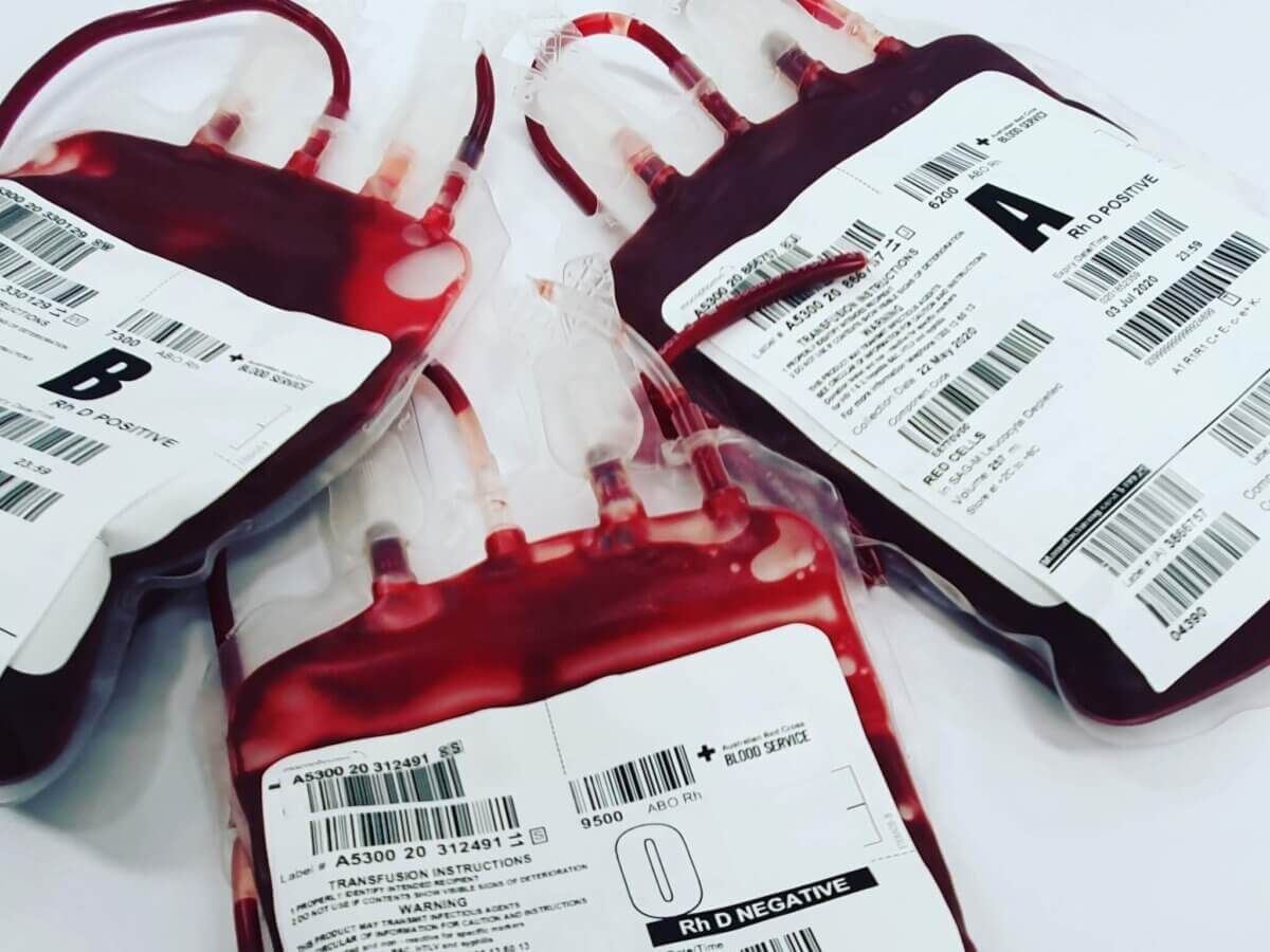 3 bags with different blood types