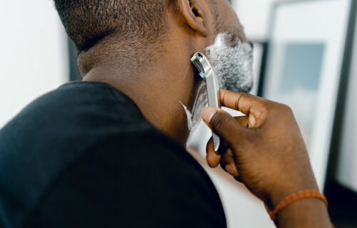 Man using shaving cream, best men's shave cream