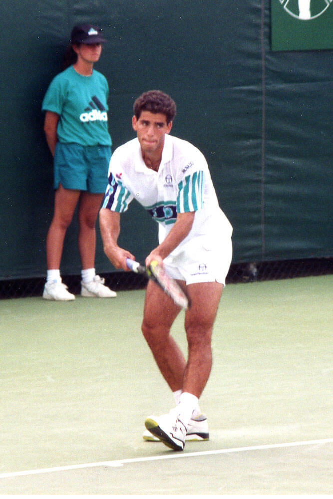 image of Pete Sampras getting ready to serve in a tennis match