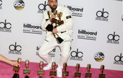 Drake at the 2017 Billboard Awards Press Room