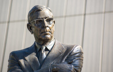 Statue of UCLA coach John Wooden on the UCLA campus
