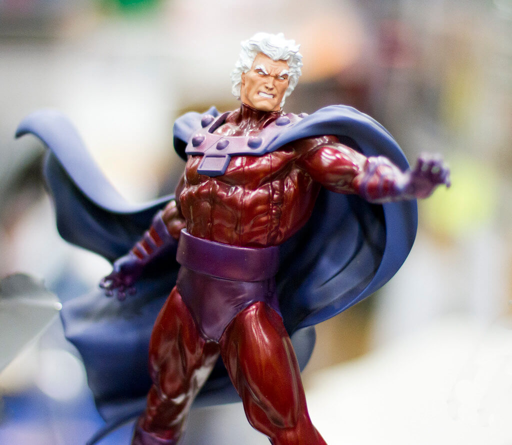 Magneto Supervillain Figurine