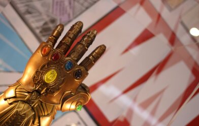 Thanos hand Marvel