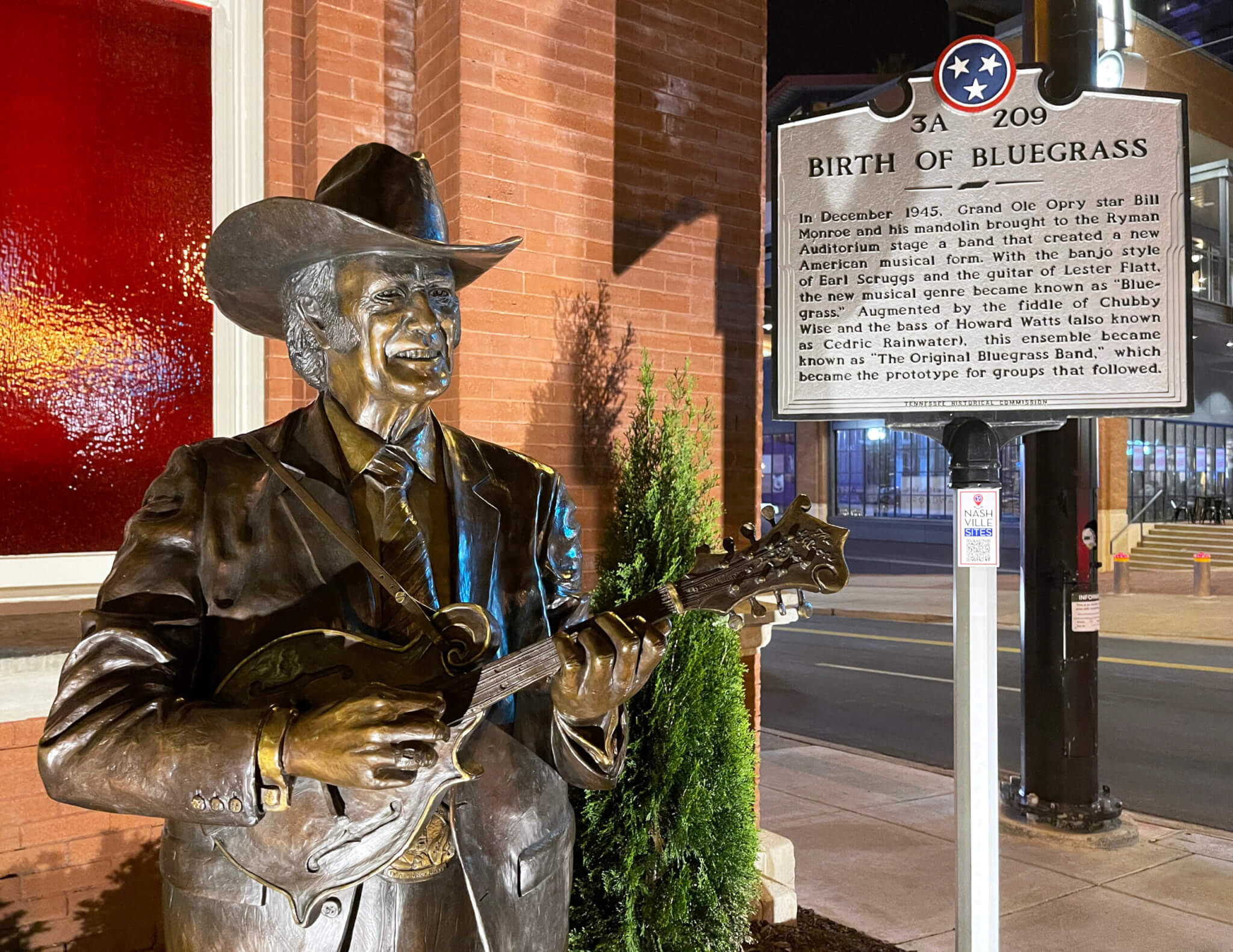 Statue of Bill Monroe outside of The Ryman Auditorium in Nashville 