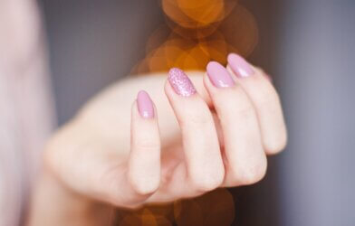 Pink press-on nails