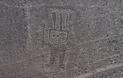 Peruvian geoglyph of a humanoid