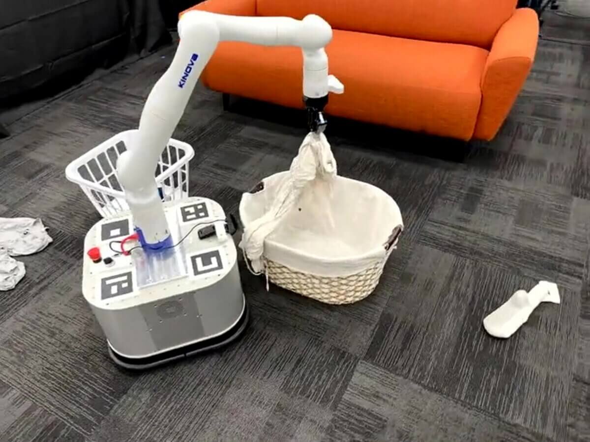 Tidybot robot sorts a messy room