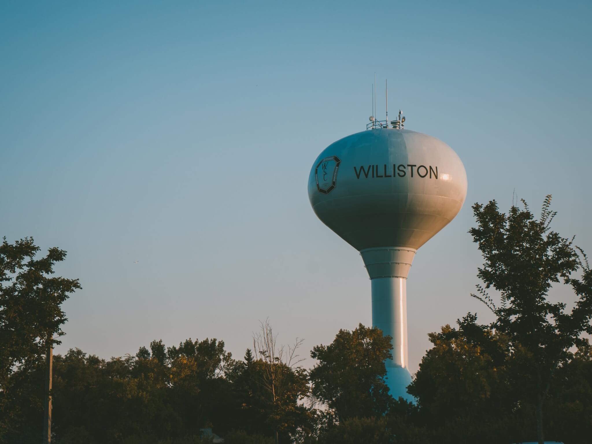 Williston water tower 
