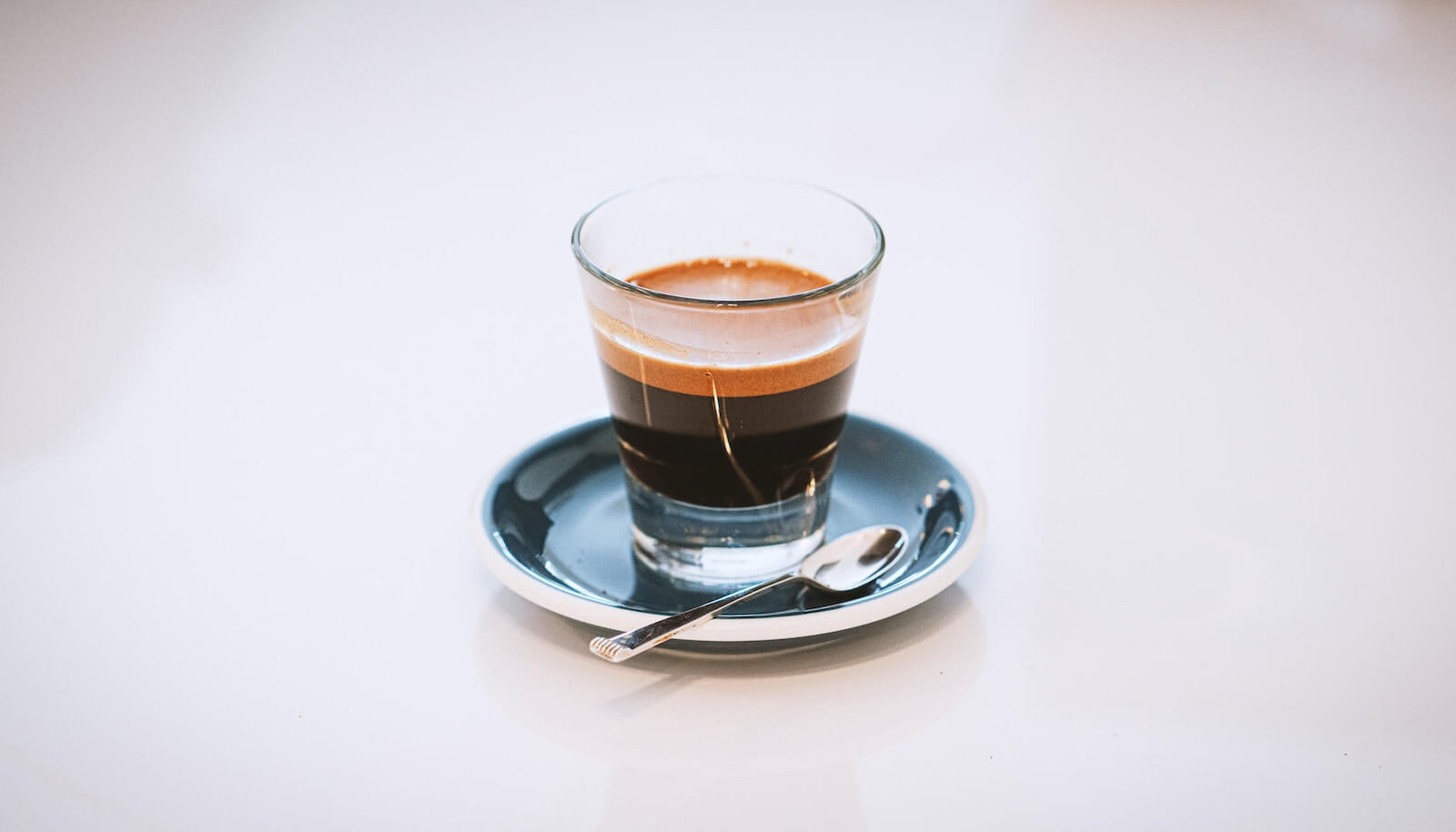 Peneliti Italia mengatakan bahwa itu melindungi otak Anda dari penyakit Alzheimer dengan meminum espresso setiap hari