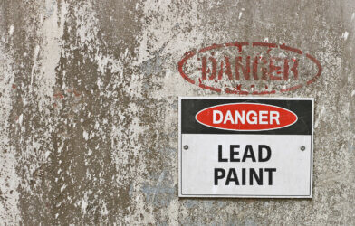 danger lead paint sign
