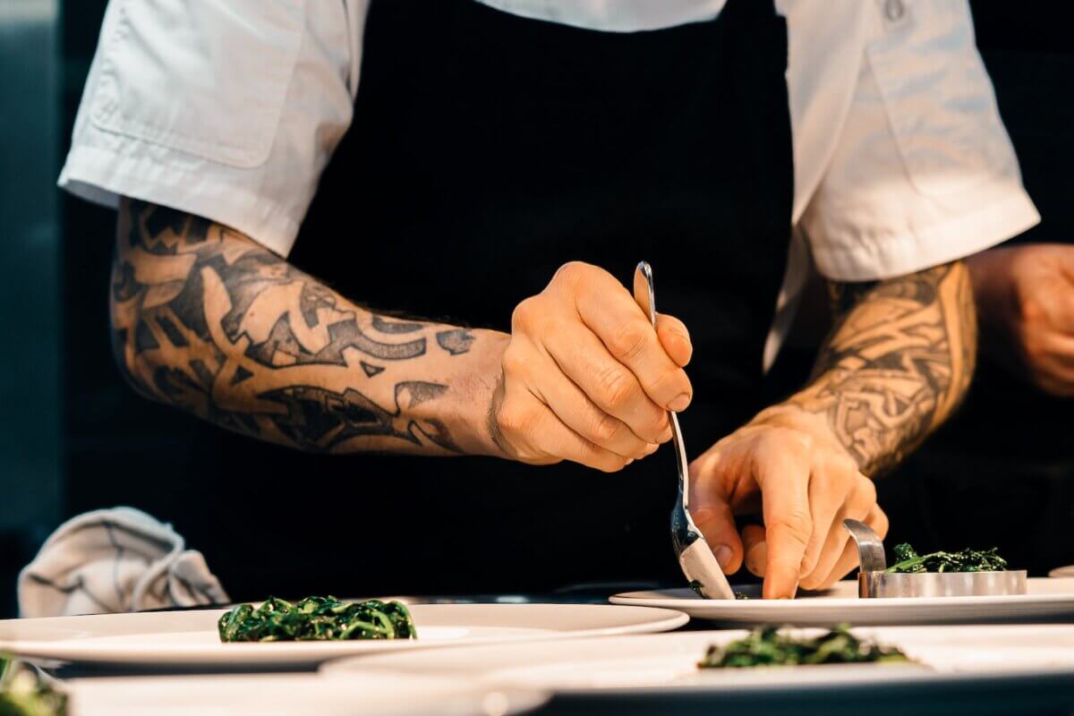 Best Culinary Schools: Top 5 Cooking Academies Most Recommended By Experts