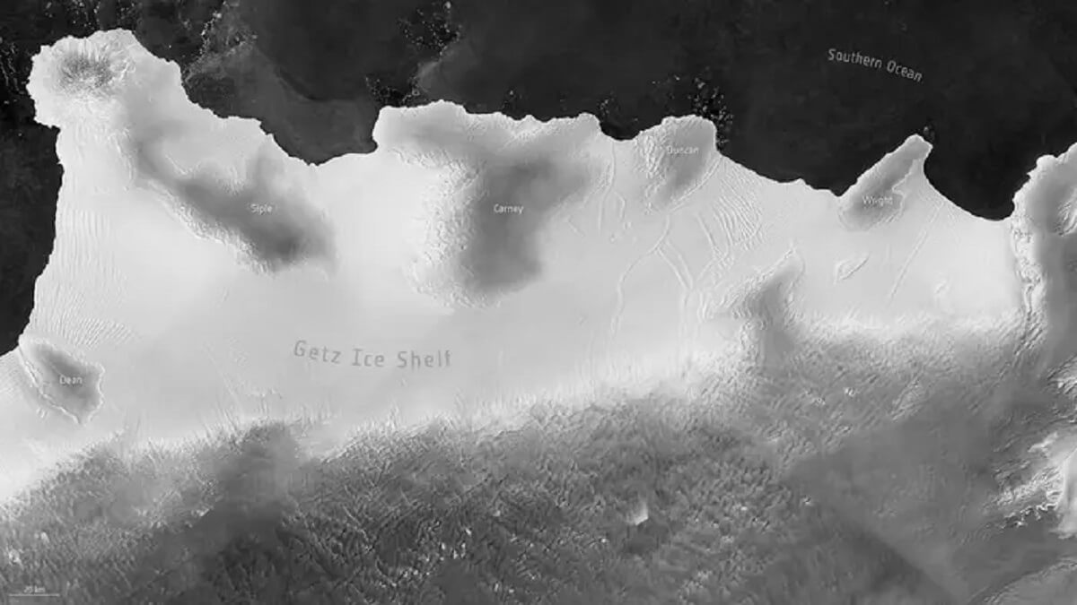 A satellite image showing the Getz ice shelf. Getz lost 1.9 trillion tonnes of ice over the 25-year study period. The image is a composite made from satellite data recorded between January and September 2023. 