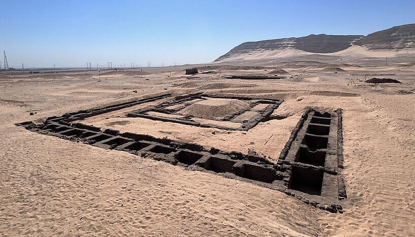 The tomb complex of Queen Meret-Neith in Abydos during excavation. The Queen's burial chamber lies in the centre of the complex and is surrounded by the secondary tombs of the courtiers and servants