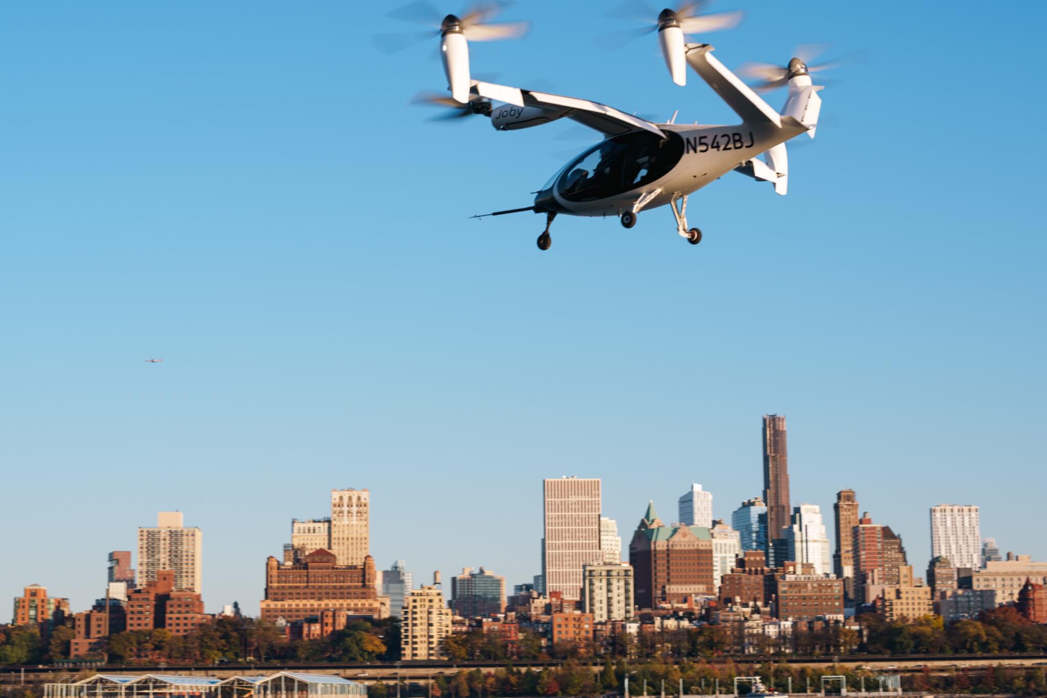 The Joby Aviation aircraft performs first ever electric air taxi flight over New York City.