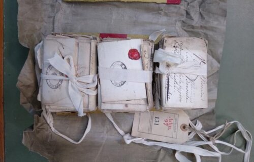 A bundle of old love letters