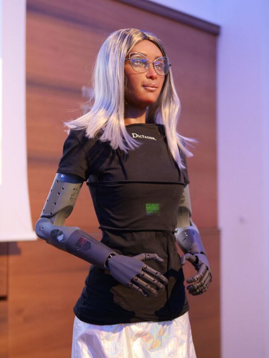 AI robot CEO Mika