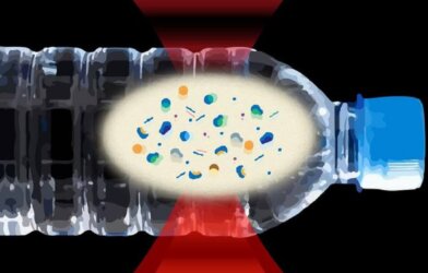 Using lasers, scientists have imaged hundreds of thousands of previously invisible tiny plastic particles in bottled water.