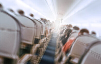 plane shakes during turbulence