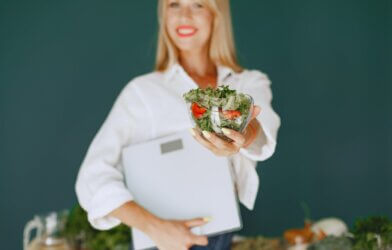 dietitian holding salad