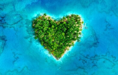 An island shaped like a heart