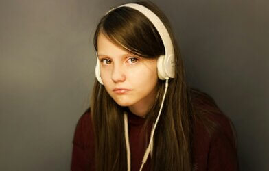 headphones on girl