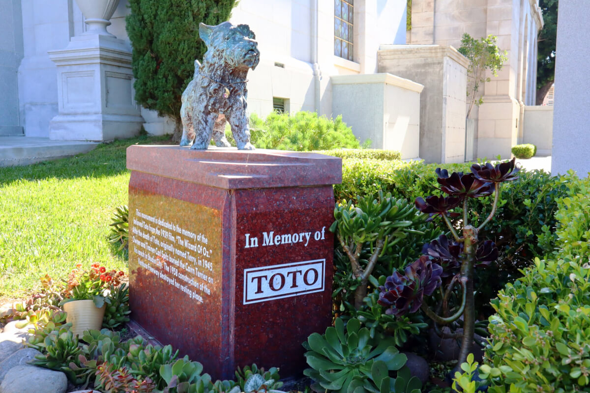 The grave of Toto the dog at Hollywood Forever Cemetery in Los Angeles