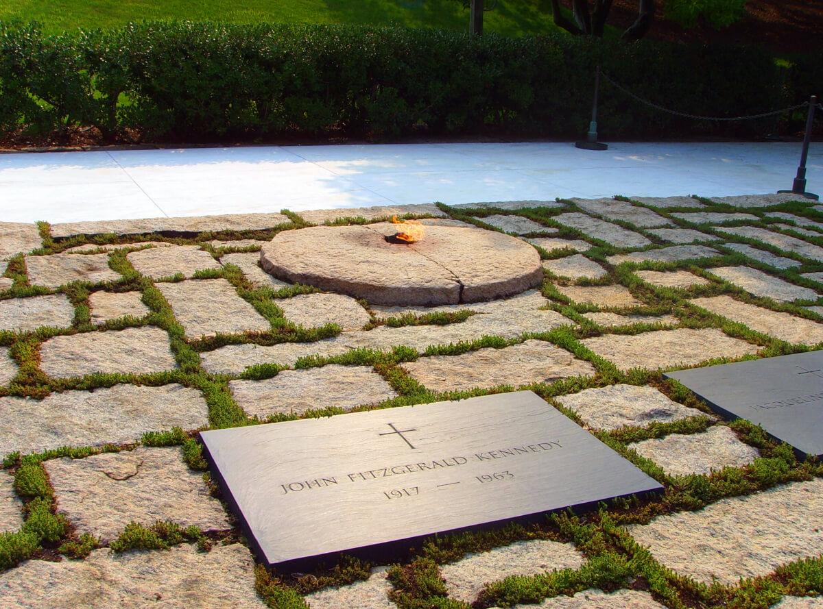 John F. Kennedy's grave with the eternal flame at the Arlington National Cemetery 