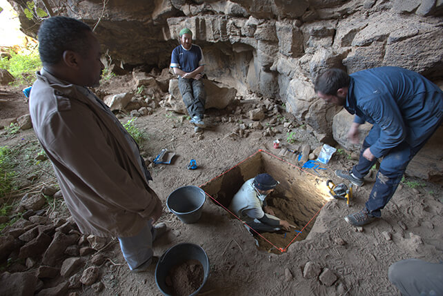 Excavation at Umm Jirsan lava cave