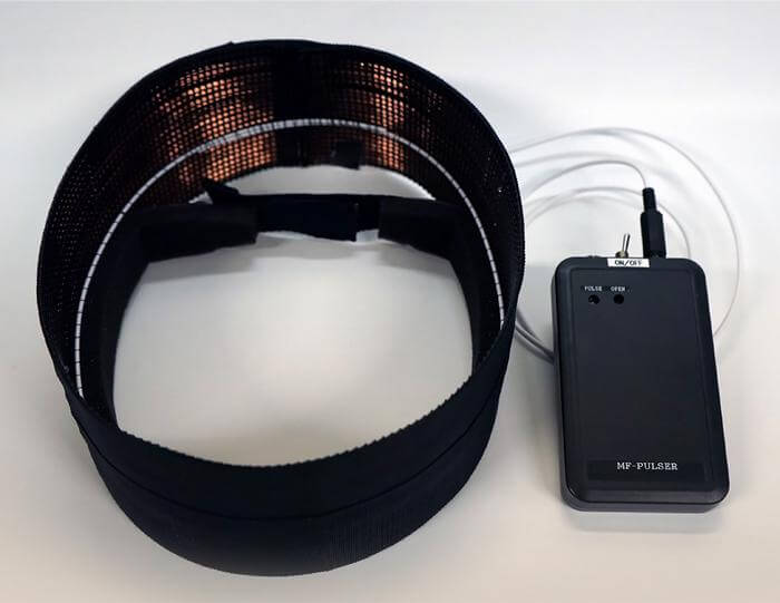 A head-mounted device generates an ultra-low frequency ultralow magnetic field, known as an Extremely Low Frequency Magnetic Environment (ELF-ELME).